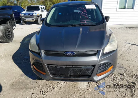 2014 Ford Escape S z USA, uszkodzony, nr VIN 1FMCU0F74EUD22447